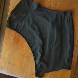 One shoulder crop top